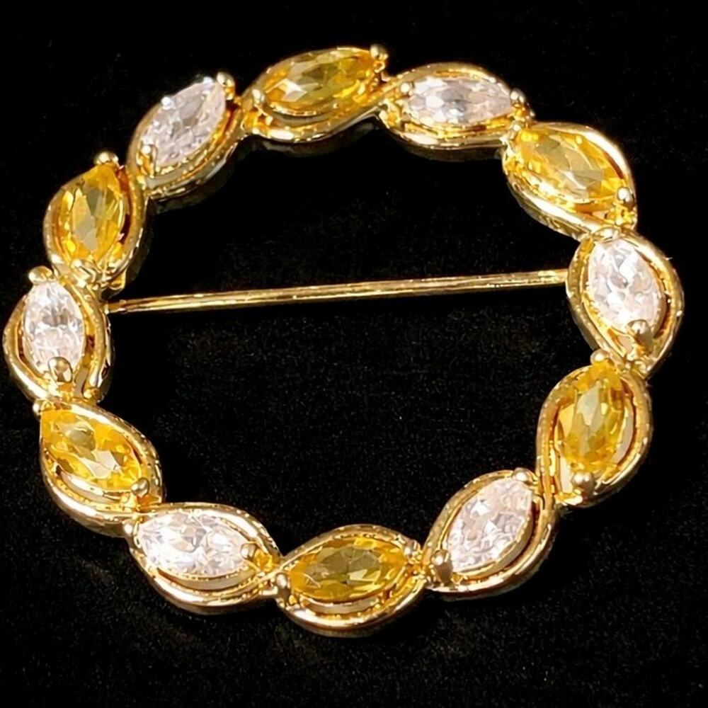 Large Sparkly Brooch Pin 1.25" Signed 925 Amber & White Rhinestone Wreath go-114
